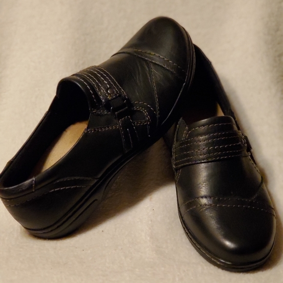 earth origins suede slip on shoes rapid troy